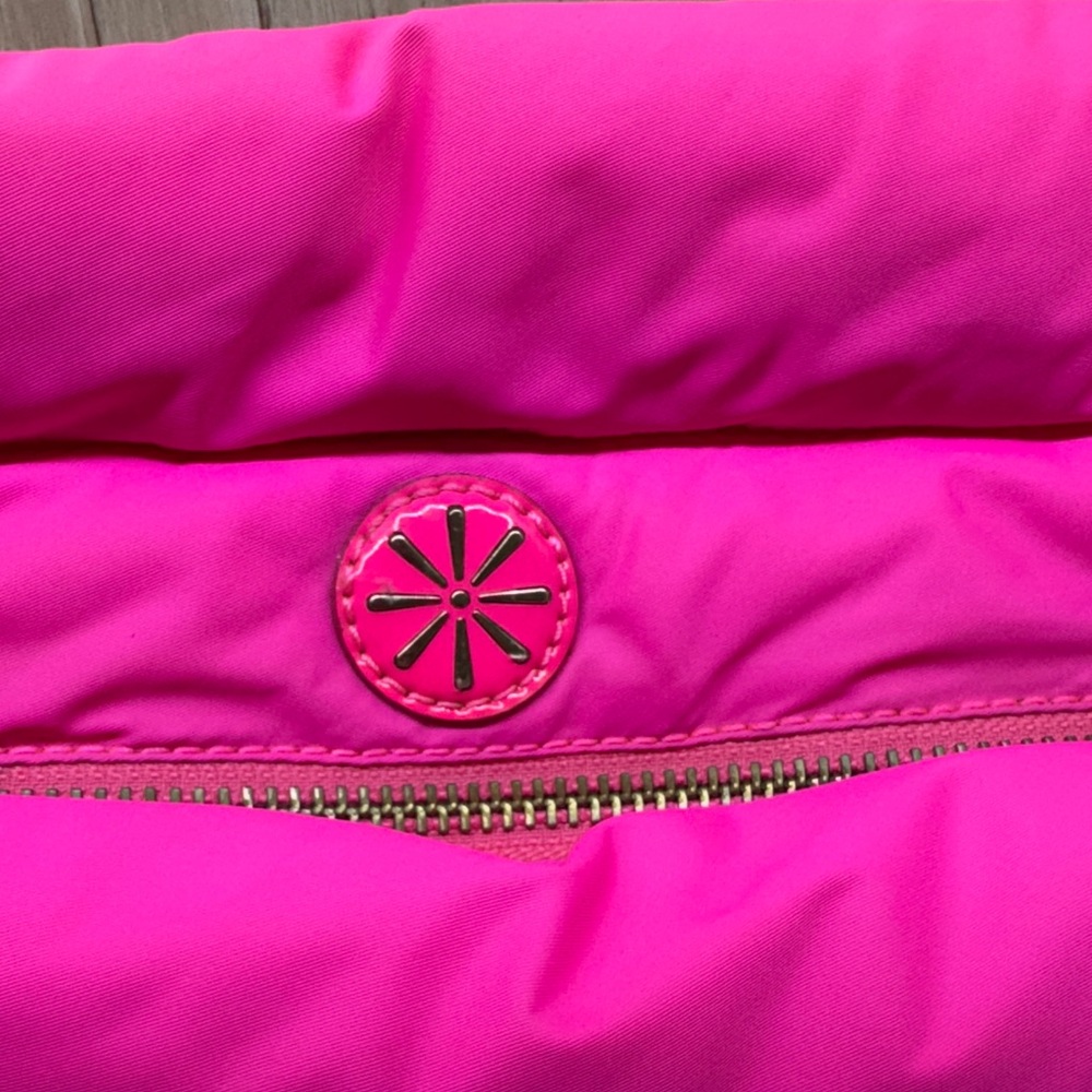 Isaac Mizrahi Neon Pink Tote Bag - Picture 3 of 16